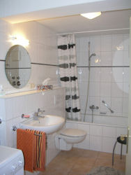 Augsburg ***FeWo / G�stewohnung Altstadtflair : Bad